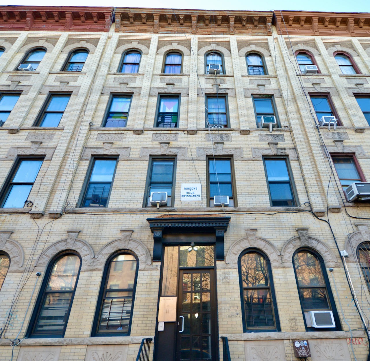 1231 Halsey Street Building, Bedford Stuyvesant, Downtown, NYC - 16 Bedrooms  
8 Bathrooms  
34 Rooms - 