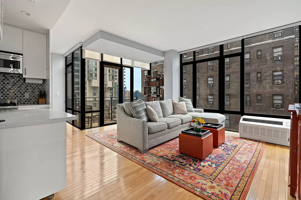 Photo 1 of 148 East 24th Street 14C, Midtown East, NYC, $1,065,000, Web #: 1075053368