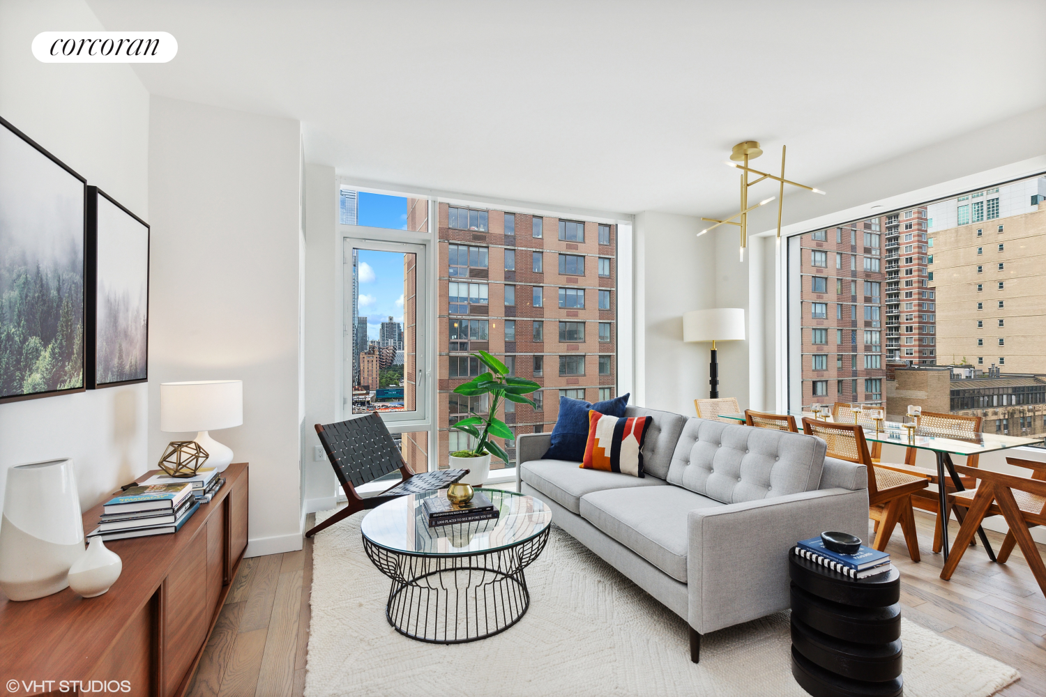 505 West 43rd Street 12H, Hells Kitchen, Midtown West, NYC - 3 Bedrooms  
3 Bathrooms  
5 Rooms - 