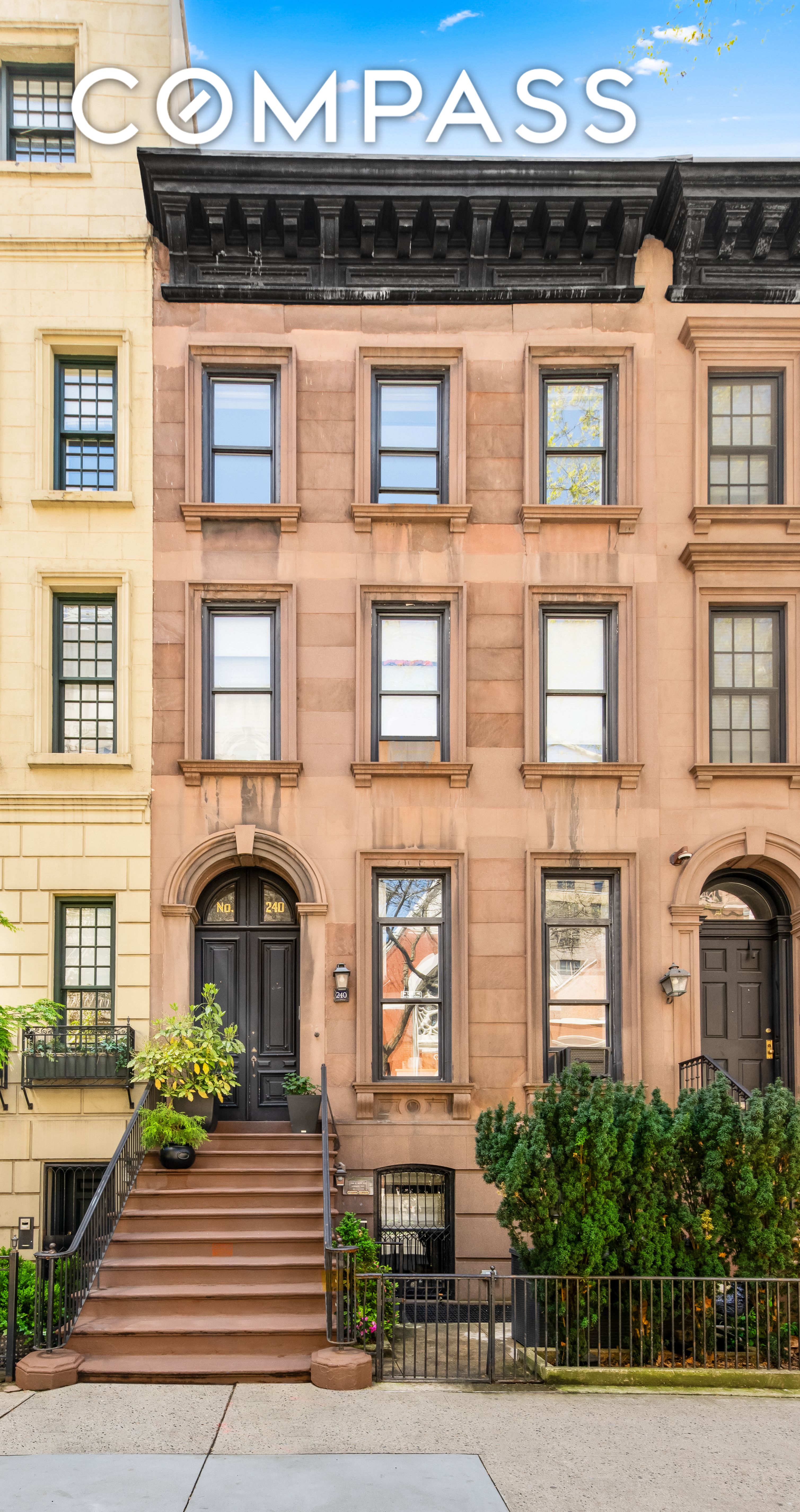 240 East 62nd Street, Upper East Side, Upper East Side, NYC - 5 Bedrooms  
3.5 Bathrooms  
10 Rooms - 