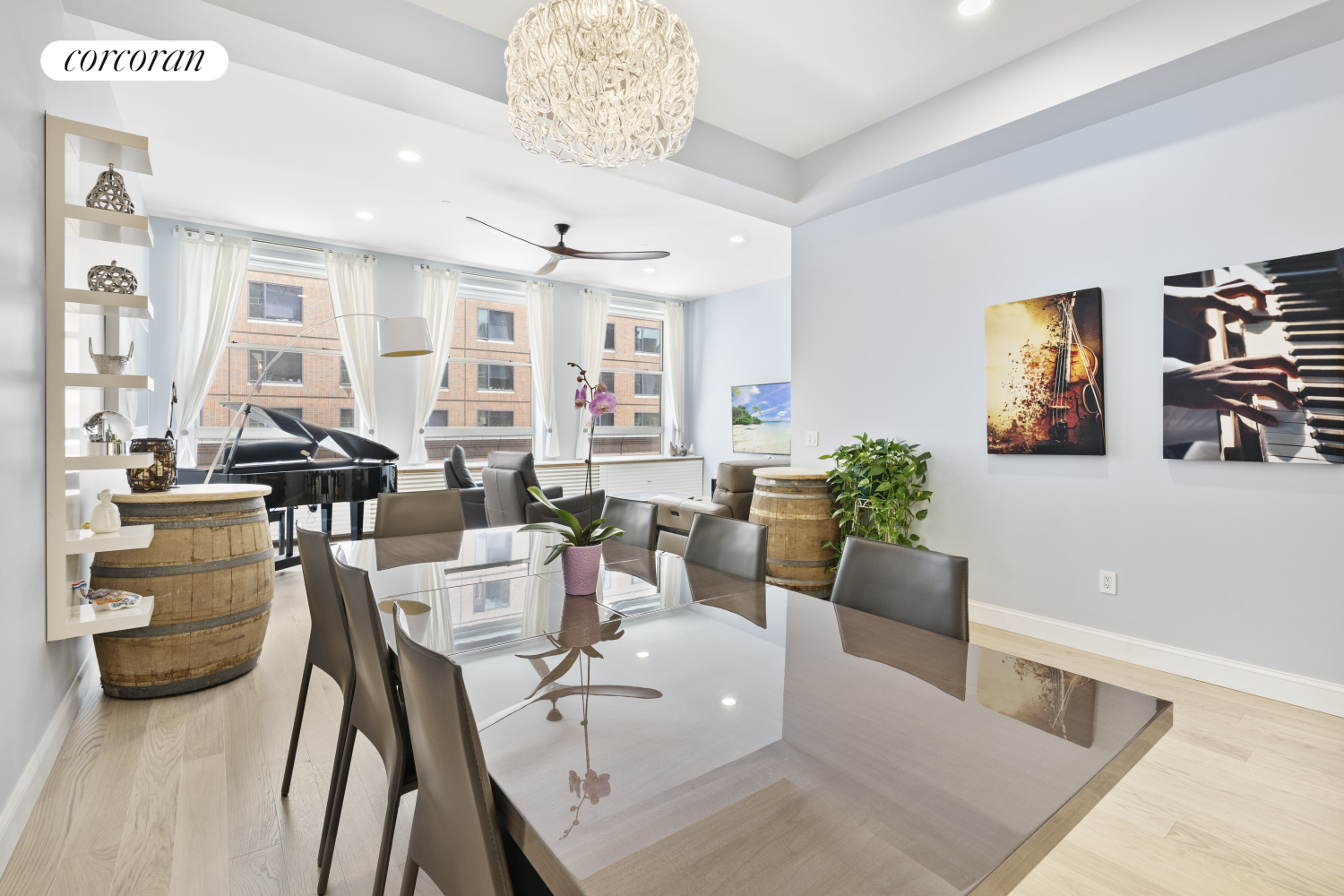 124 East 13th Street 4, East Village, Downtown, NYC - 3 Bedrooms  
2 Bathrooms  
5 Rooms - 