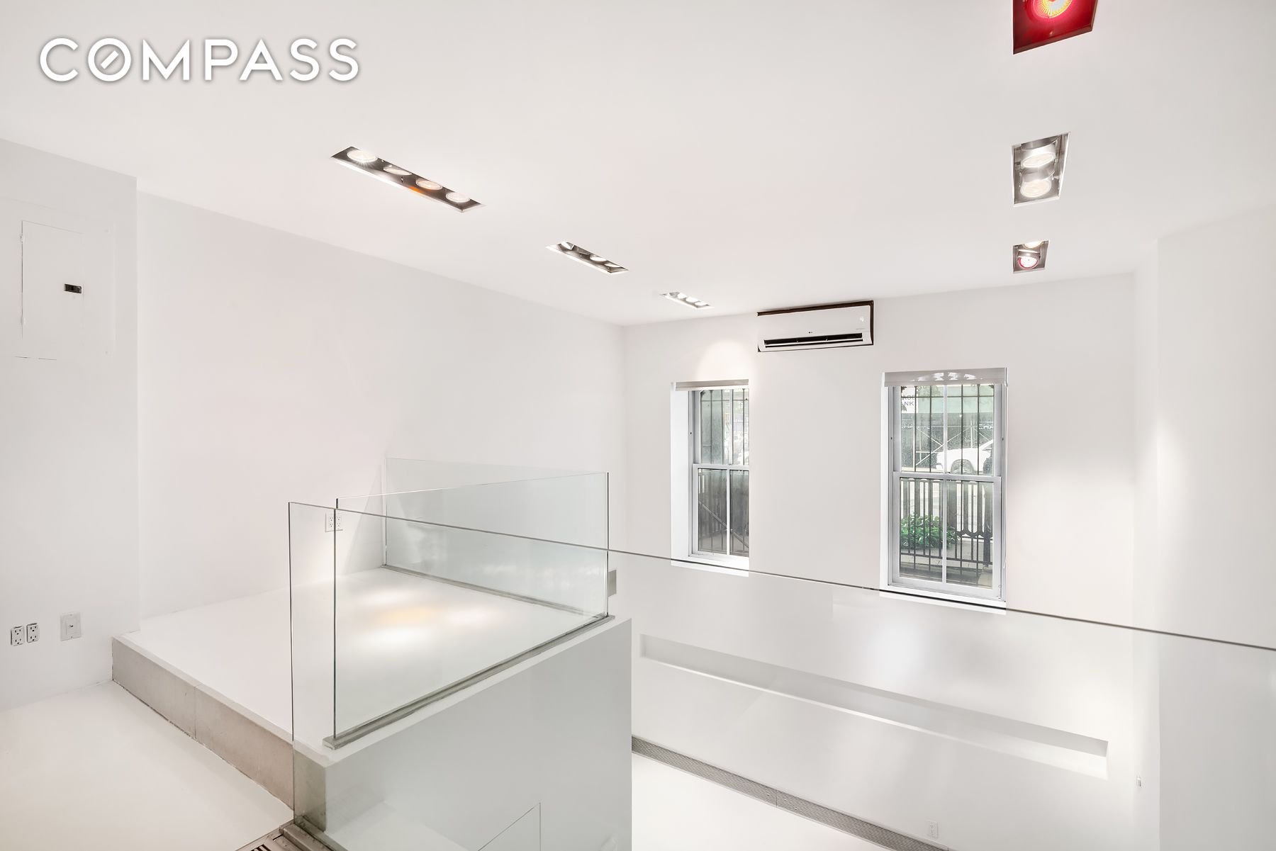 468 West 23rd Street 1A, Chelsea, Downtown, NYC - 1 Bedrooms  
1 Bathrooms  
3 Rooms - 