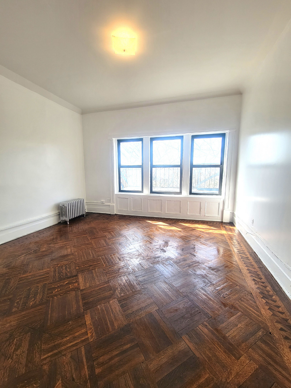 Photo 1 of 767 Eastern Parkway 4B, Crown Heights, New York, $300,000, Web #: 1075183667