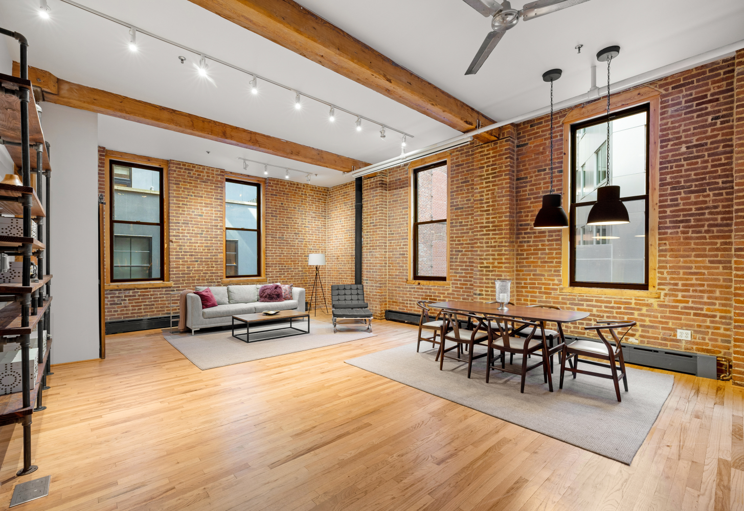 31 Washington Street 4, Dumbo, Brooklyn, New York - 2 Bedrooms  
2 Bathrooms  
4 Rooms - 