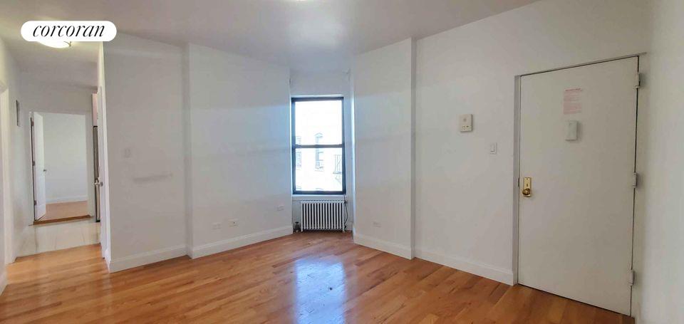 1642 Lexington Avenue 25, East Harlem, Upper Manhattan, NYC - 3 Bedrooms  
1 Bathrooms  
5 Rooms - 