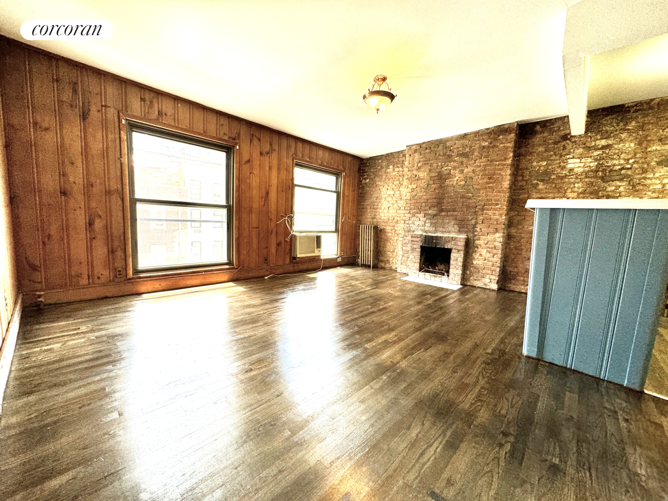 354 West 30th Street 3, Chelsea, Downtown, NYC - 2 Bedrooms  
1.5 Bathrooms  
4 Rooms - 