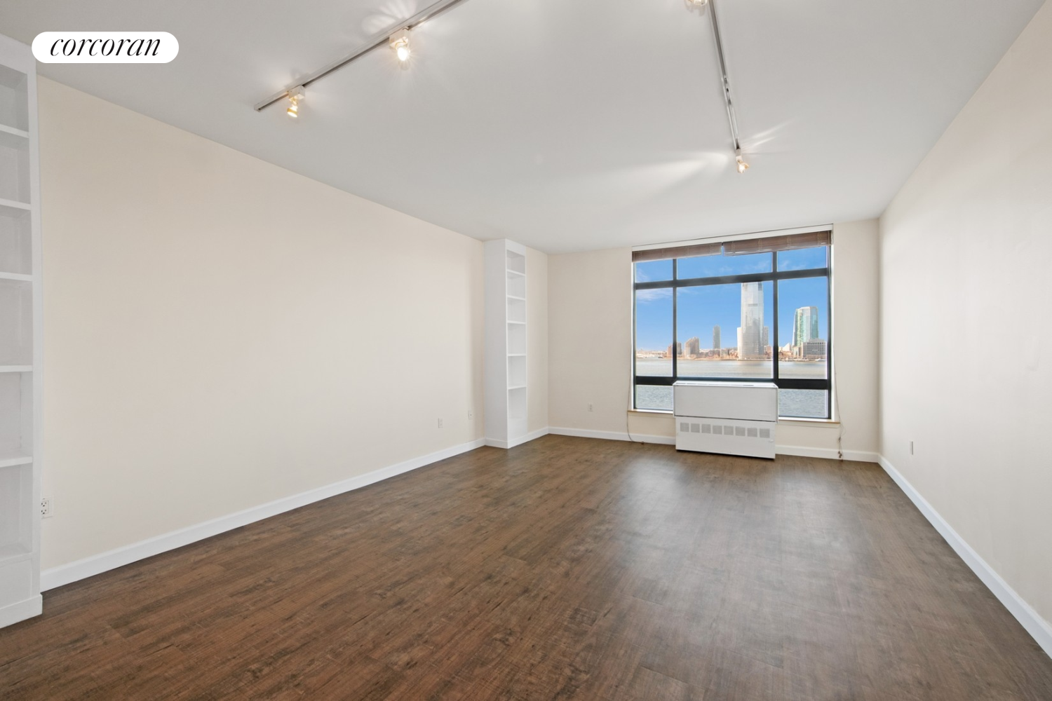 350 Albany Street 8A, Battery Park City, Downtown, NYC - 1 Bedrooms  
1.5 Bathrooms  
2 Rooms - 