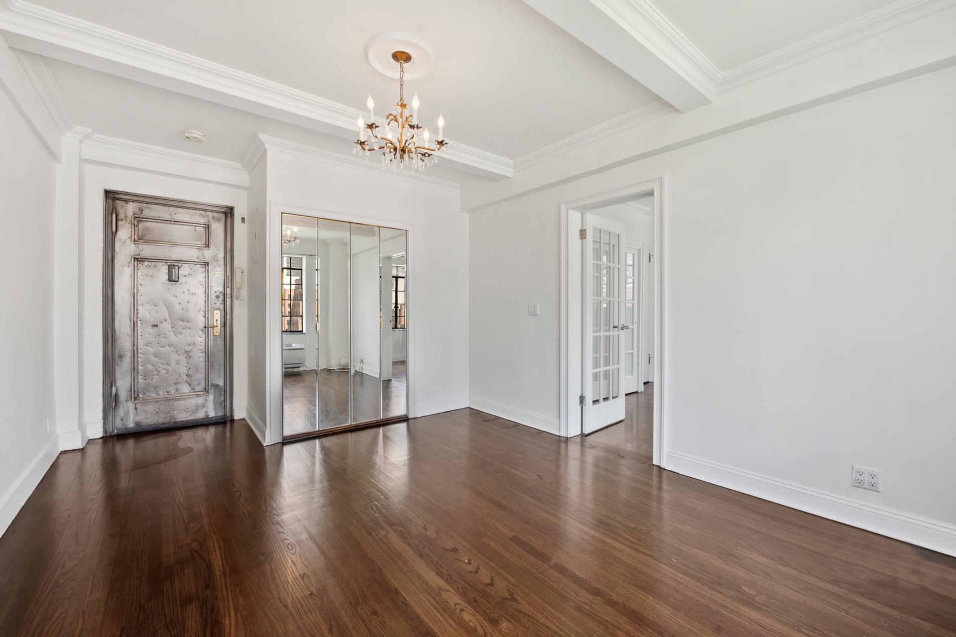 25 Tudor City Place 1605, Murray Hill, Midtown East, NYC - 1 Bedrooms  
1 Bathrooms  
2 Rooms - 