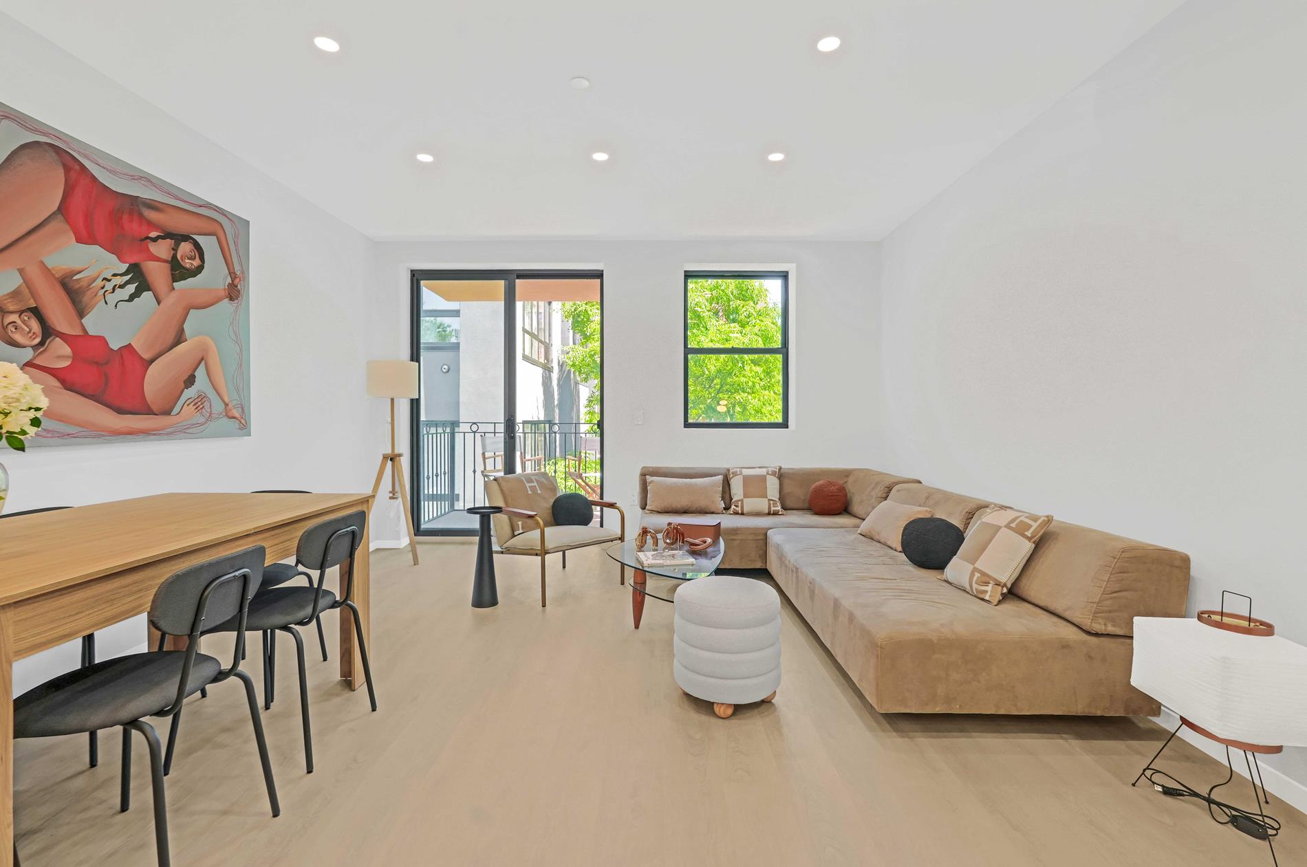 101 South 4th Street 2, Williamsburg, Brooklyn, New York - 3 Bedrooms  
3 Bathrooms  
7 Rooms - 