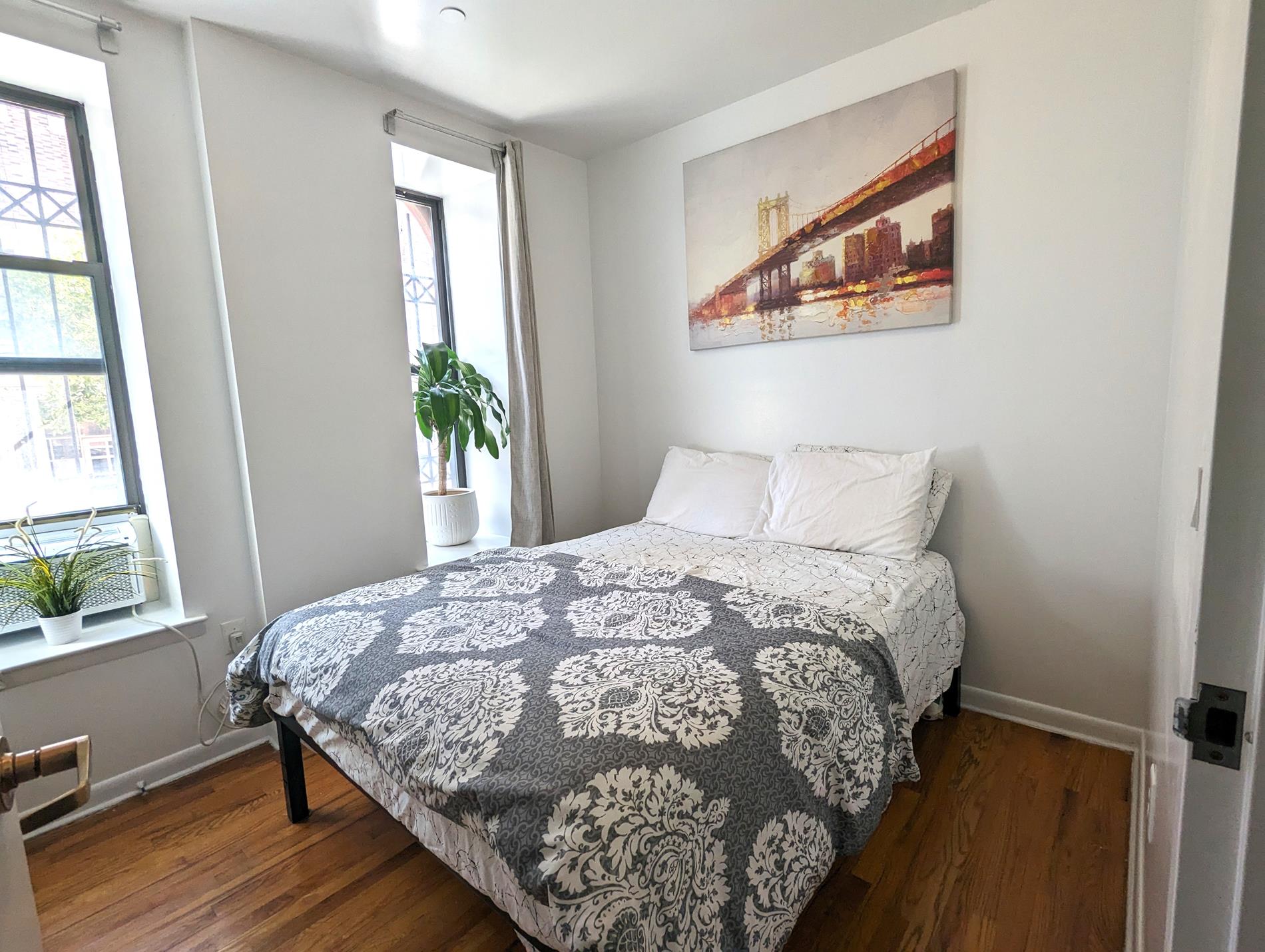 167 West 129th Street 1-B, West Harlem, Upper Manhattan, NYC - 1 Bedrooms  
1 Bathrooms  
3 Rooms - 