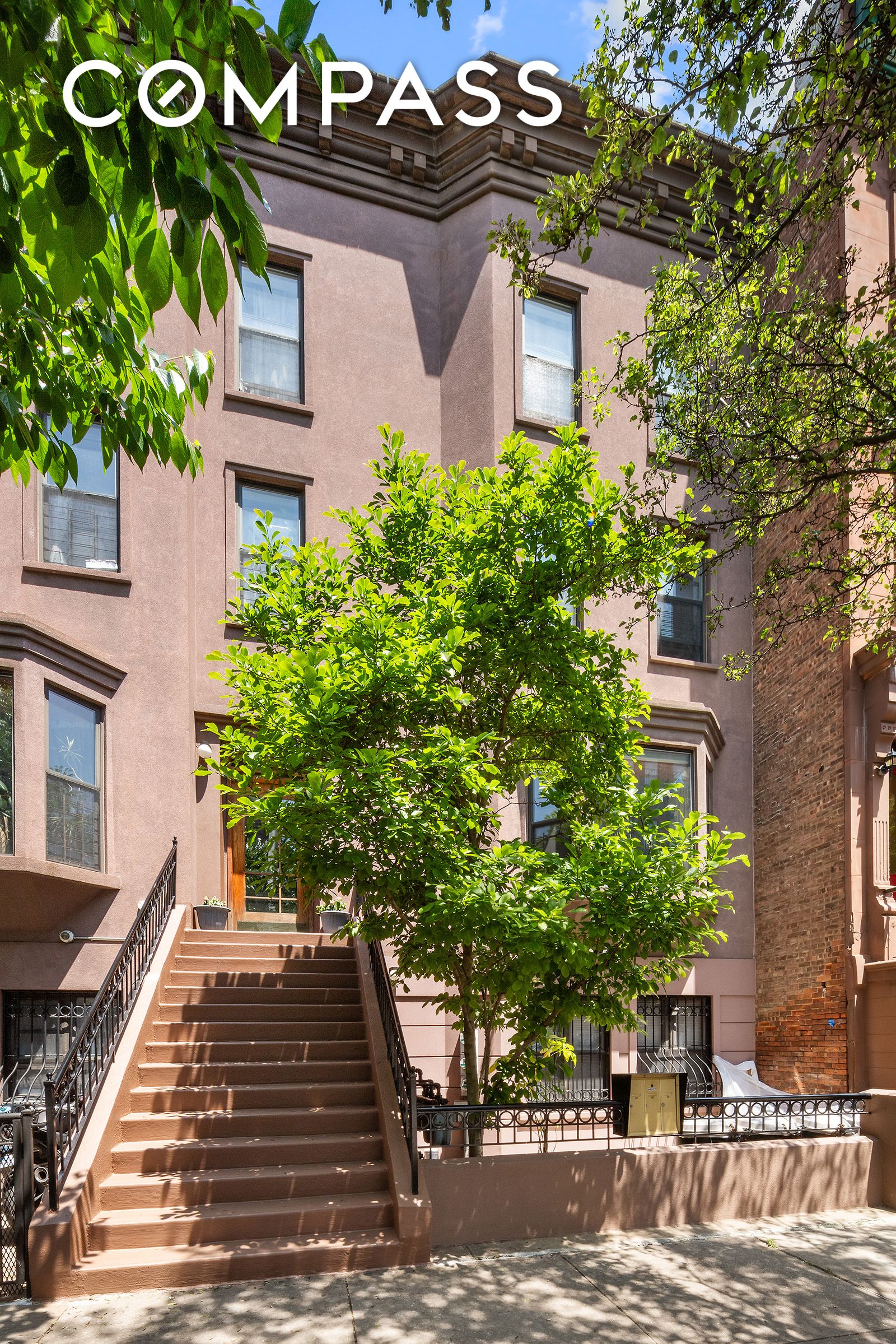 151 West 129th Street, Central Harlem, Upper Manhattan, NYC - 7 Bedrooms  
4.5 Bathrooms  
14 Rooms - 