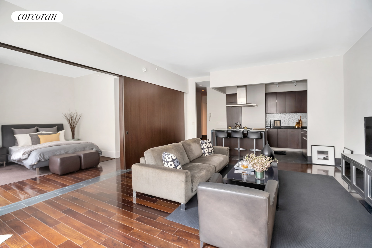 40 Broad Street 18B, Financial District, Downtown, NYC - 1 Bedrooms  
1.5 Bathrooms  
4 Rooms - 