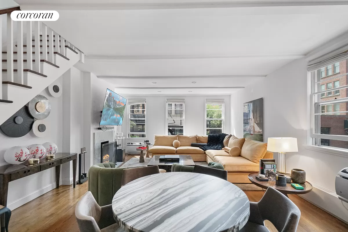 66 Jane Street 2, West Village, Downtown, NYC - 3 Bedrooms  
2.5 Bathrooms  
4 Rooms - 