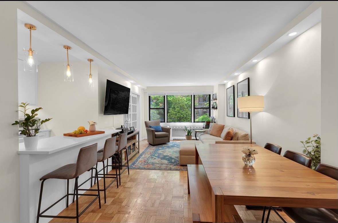 Photo 1 of 345 East 52nd Street 1G, Midtown East, NYC, $649,000, Web #: 1076618777