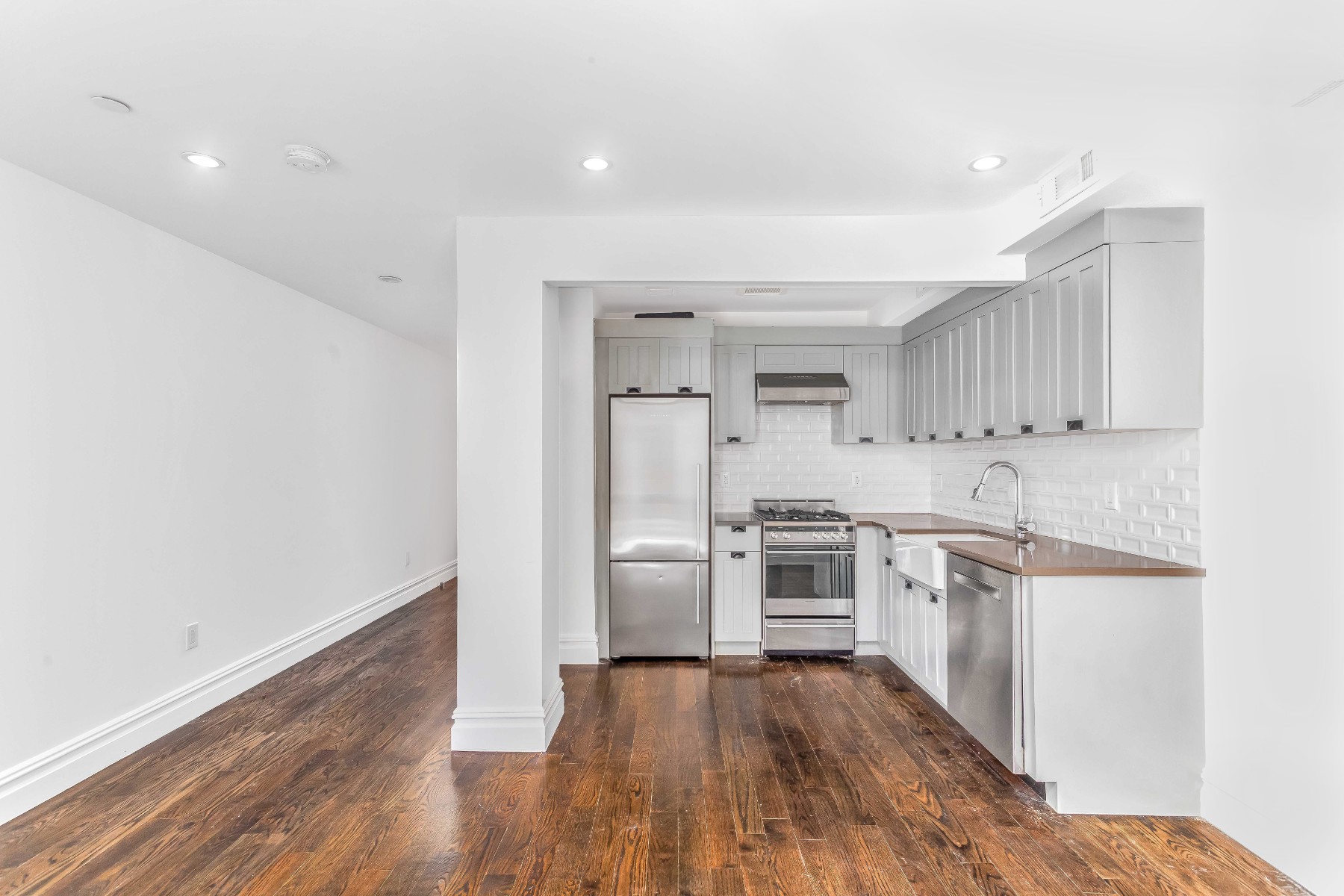 Photo 1 of 1255 Bushwick Avenue 1B, Bushwick, New York, $399,000, Web #: 1076669102