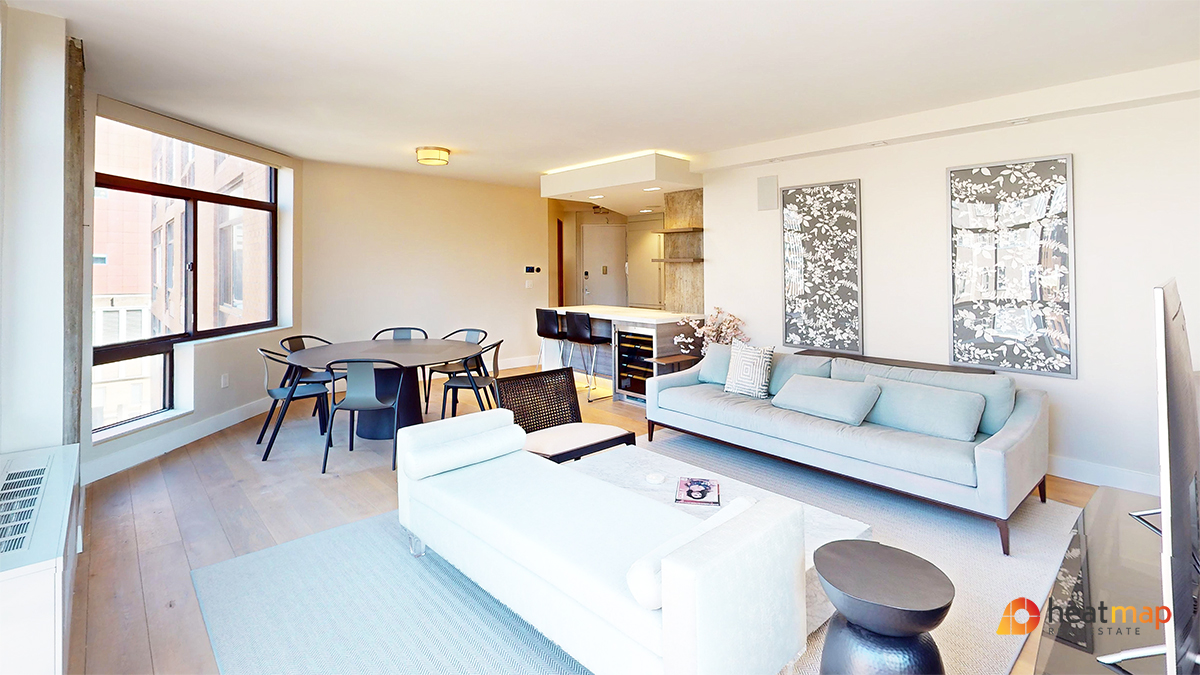 303 East 43rd Street 18A, Turtle Bay, Midtown East, NYC - 2 Bedrooms  
2 Bathrooms  
4 Rooms - 