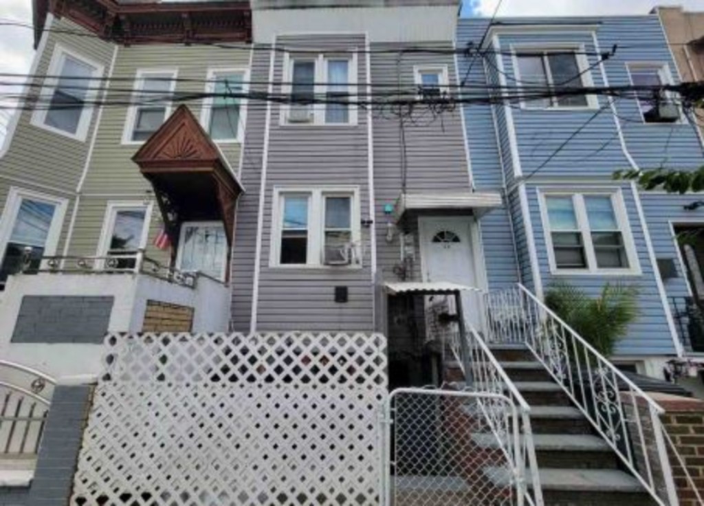 Photo 1 of 20 Folsom Place, East New York, New York, $750,000, Web #: 1076692407