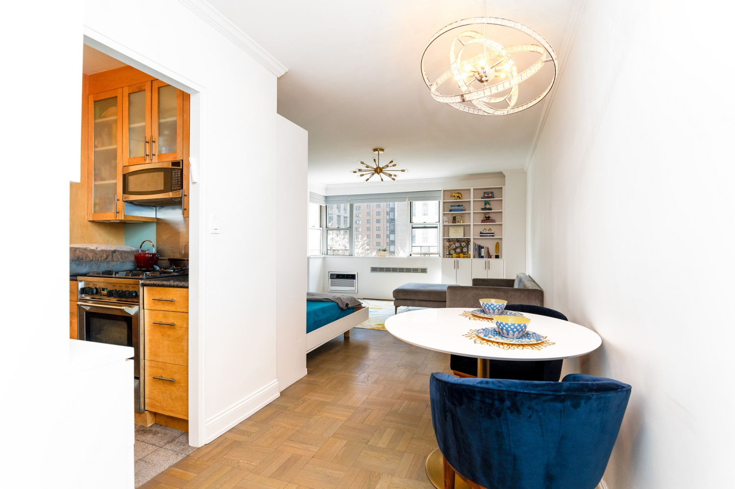 30 West 60th Street 8L, Lincoln Square, Upper West Side, NYC - 1 Bathrooms  
2 Rooms - 