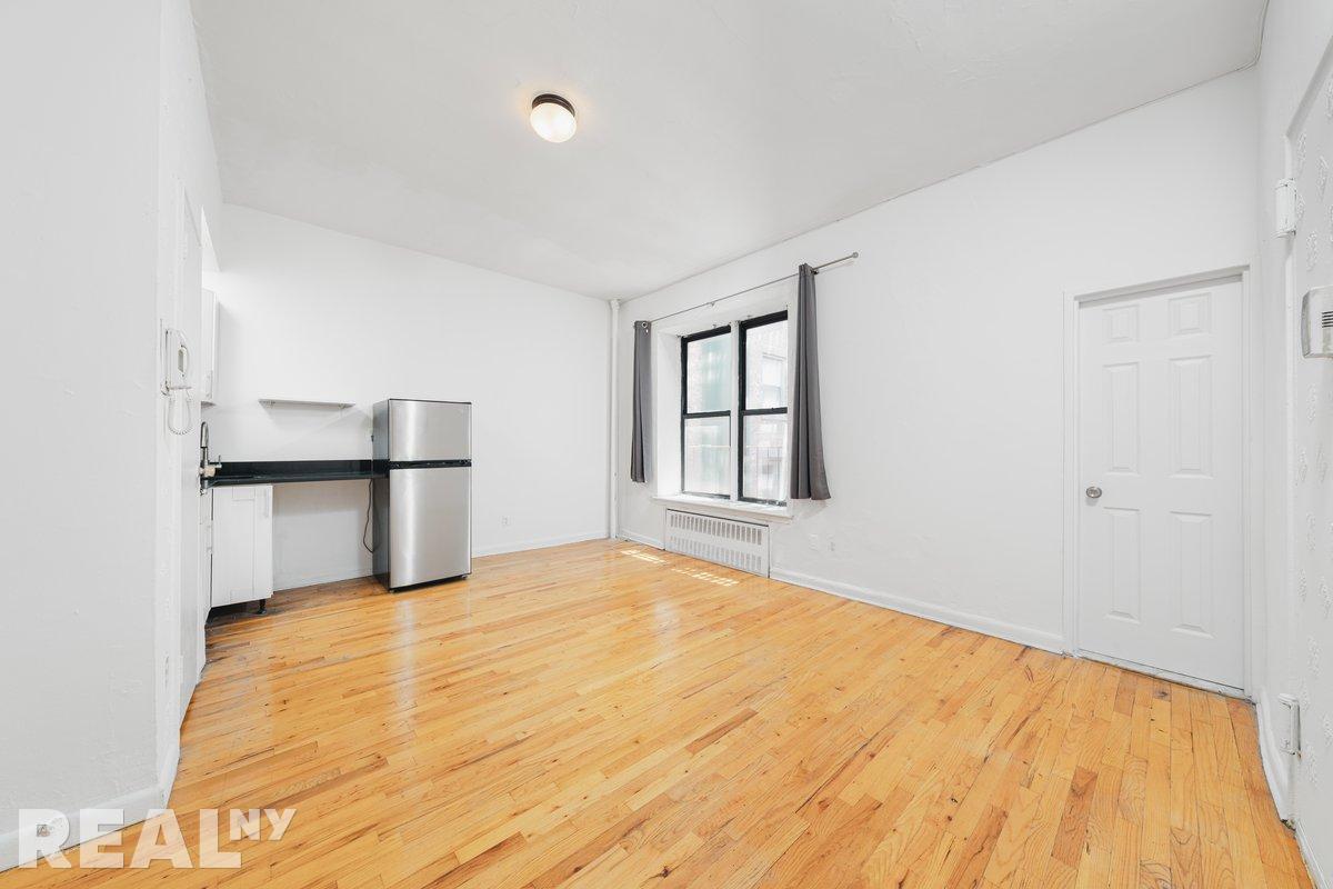 102 West 80th Street 74, Upper West Side, Upper West Side, NYC - 1 Bathrooms  
2 Rooms - 