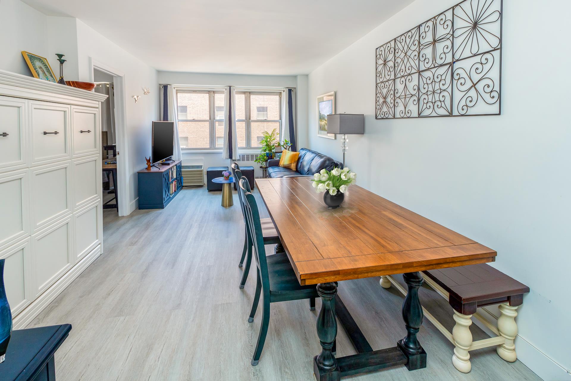 166 East 35th Street 12C, Murray Hill, Midtown East, NYC - 1 Bedrooms  
1 Bathrooms  
3 Rooms - 