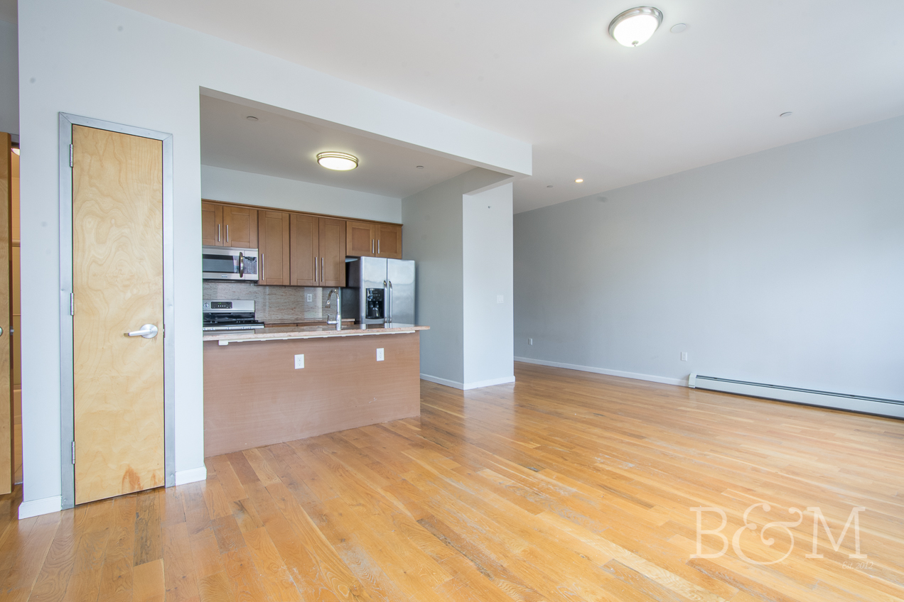 128 Wythe Avenue 3F, Williamsburg, Brooklyn, New York - 2 Bedrooms  
1 Bathrooms  
5 Rooms - 