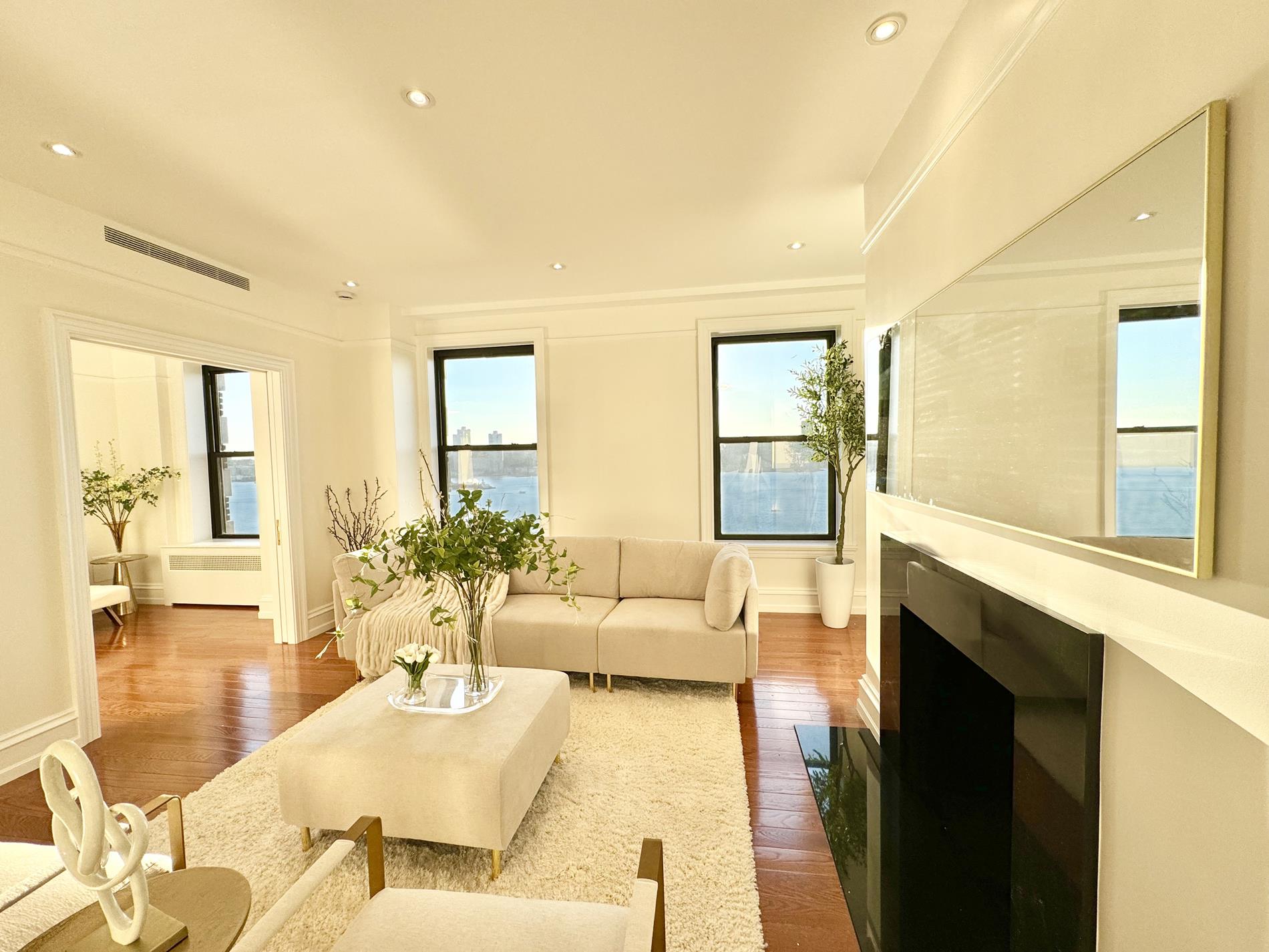 Photo 1 of 137 Riverside Drive 10-C, Upper West Side, NYC, $2,195,000, Web #: 1077229375