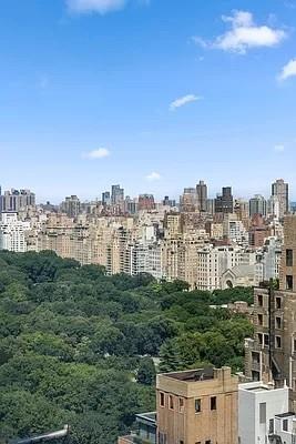 157 West 57th Street 32-F, Midtown West, Midtown West, NYC - 3 Bedrooms  
3.5 Bathrooms  
6 Rooms - 