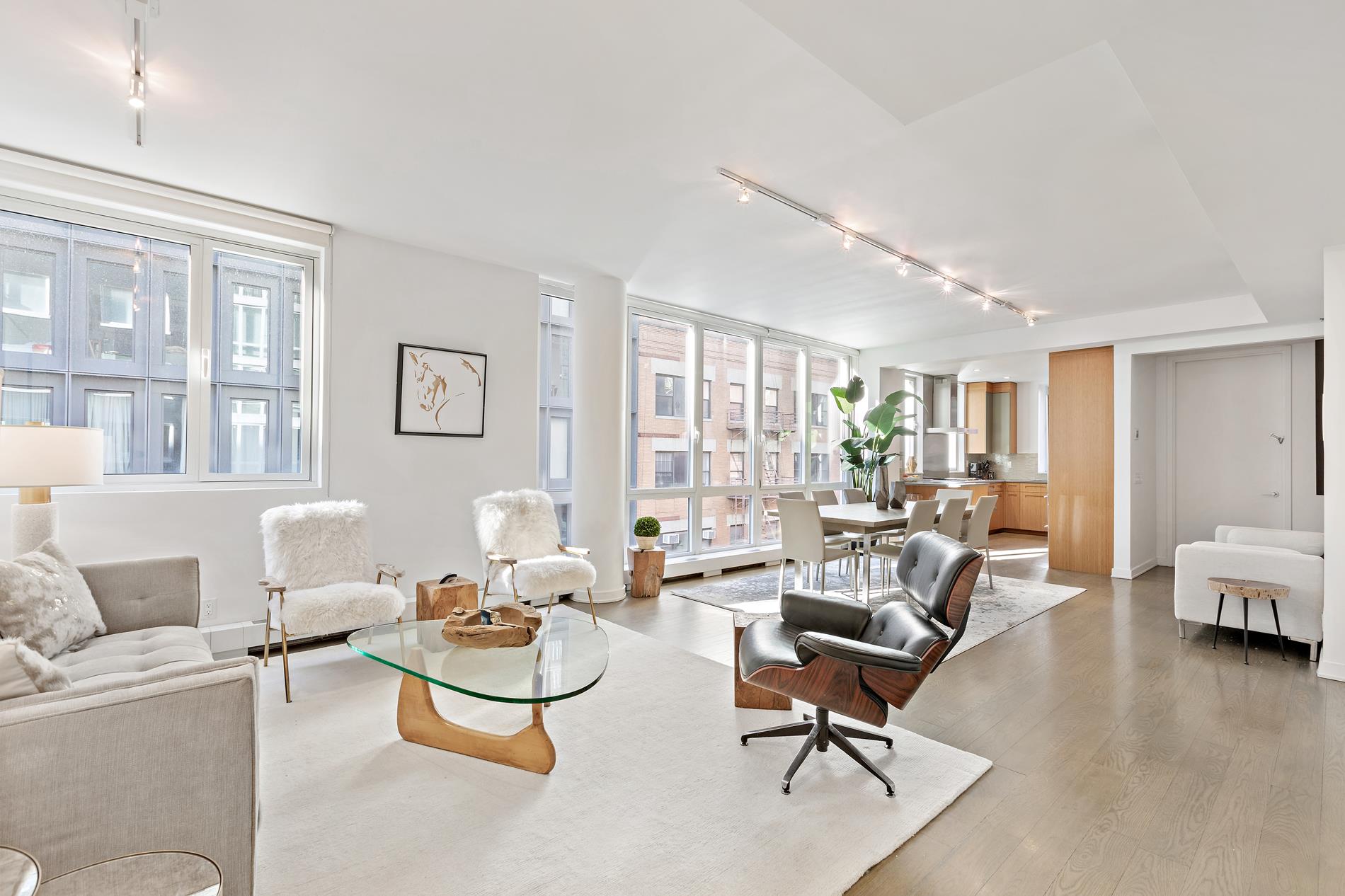 22 Renwick Street 4, Soho, Downtown, NYC - 4 Bedrooms  
4 Bathrooms  
7 Rooms - 