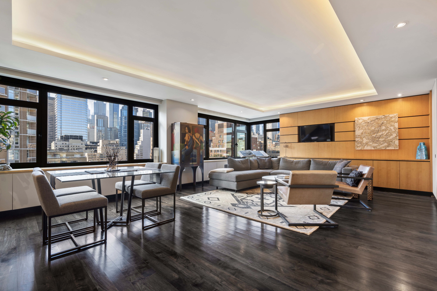 160 East 65th Street 11C, Lenox Hill, Upper East Side, NYC - 2 Bedrooms  
2.5 Bathrooms  
5 Rooms - 