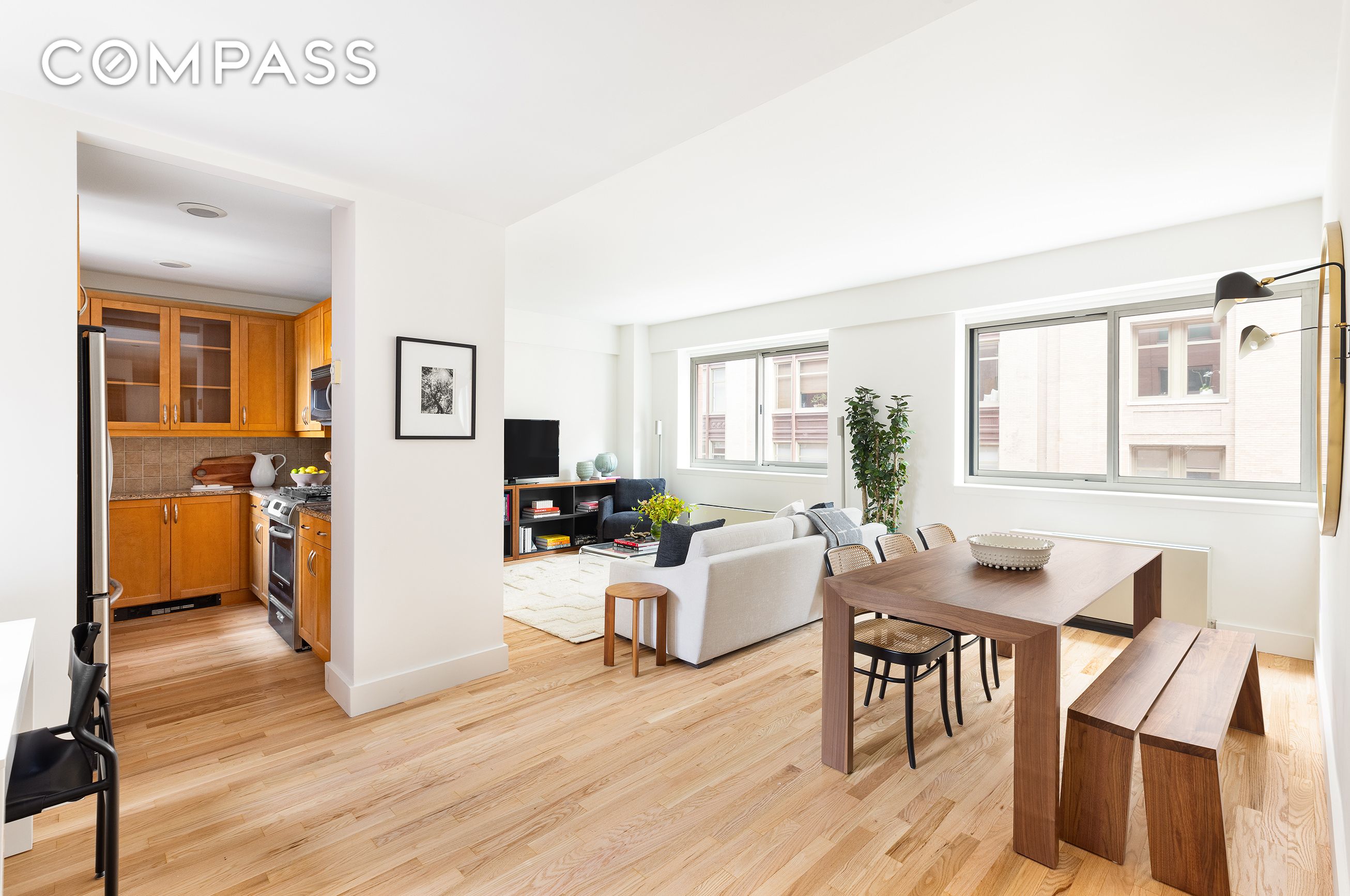 Photo 1 of 200 West 24th Street 6B, Chelsea, NYC, $1,650,000, Web #: 1077569818