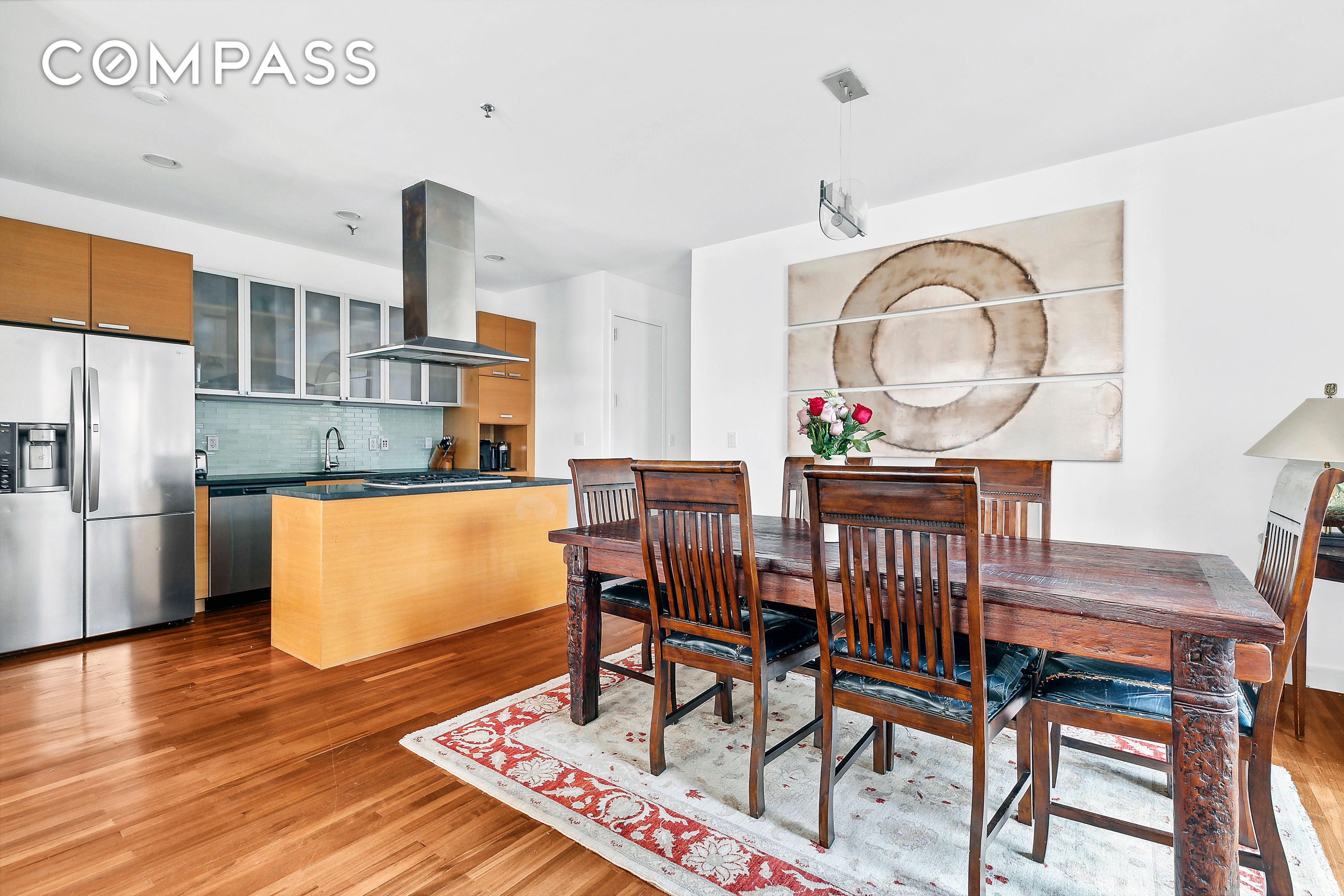 552 West 43rd Street 3A, Hell S Kitchen, Midtown West, NYC - 2 Bedrooms  
2 Bathrooms  
5 Rooms - 