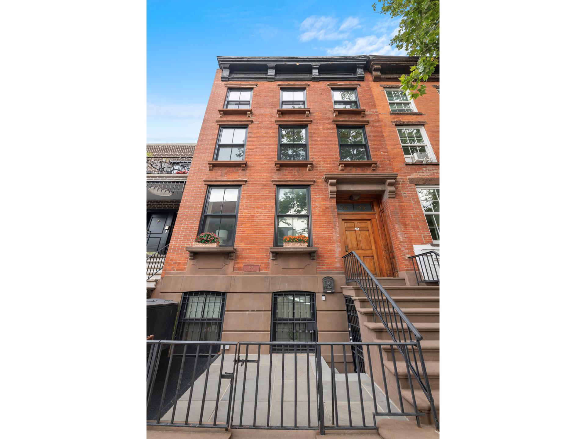 64 Cheever Place, Cobble Hill, Brooklyn, New York - 7 Bedrooms  
4 Bathrooms  
20 Rooms - 