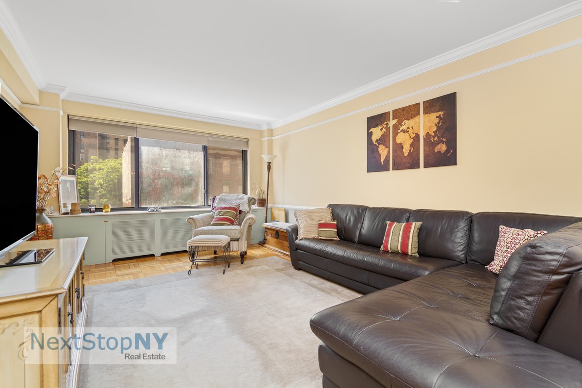 200 East 36th Street 6B, Murray Hill, Midtown East, NYC - 1 Bedrooms  
1 Bathrooms  
3 Rooms - 