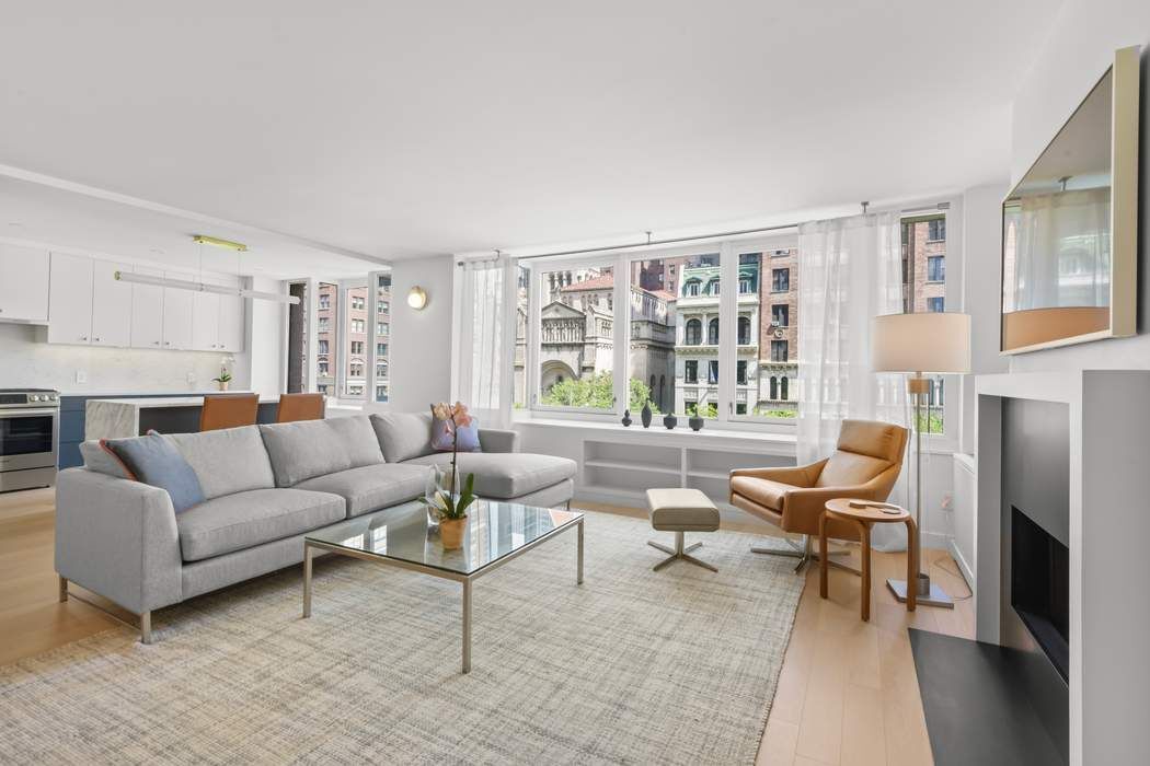 52 Park Avenue 2, Murray Hill, Midtown East, NYC - 2 Bedrooms  
2 Bathrooms  
5 Rooms - 