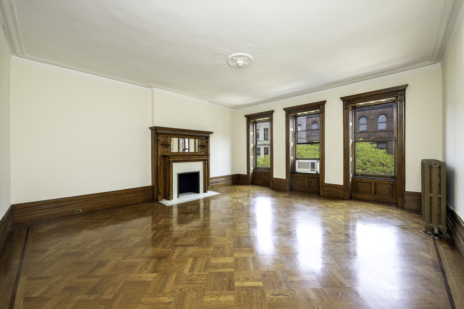 Photo 1 of 110 West 75th Street 3/4, Upper West Side, NYC, $13,500, Web #: 1077741573