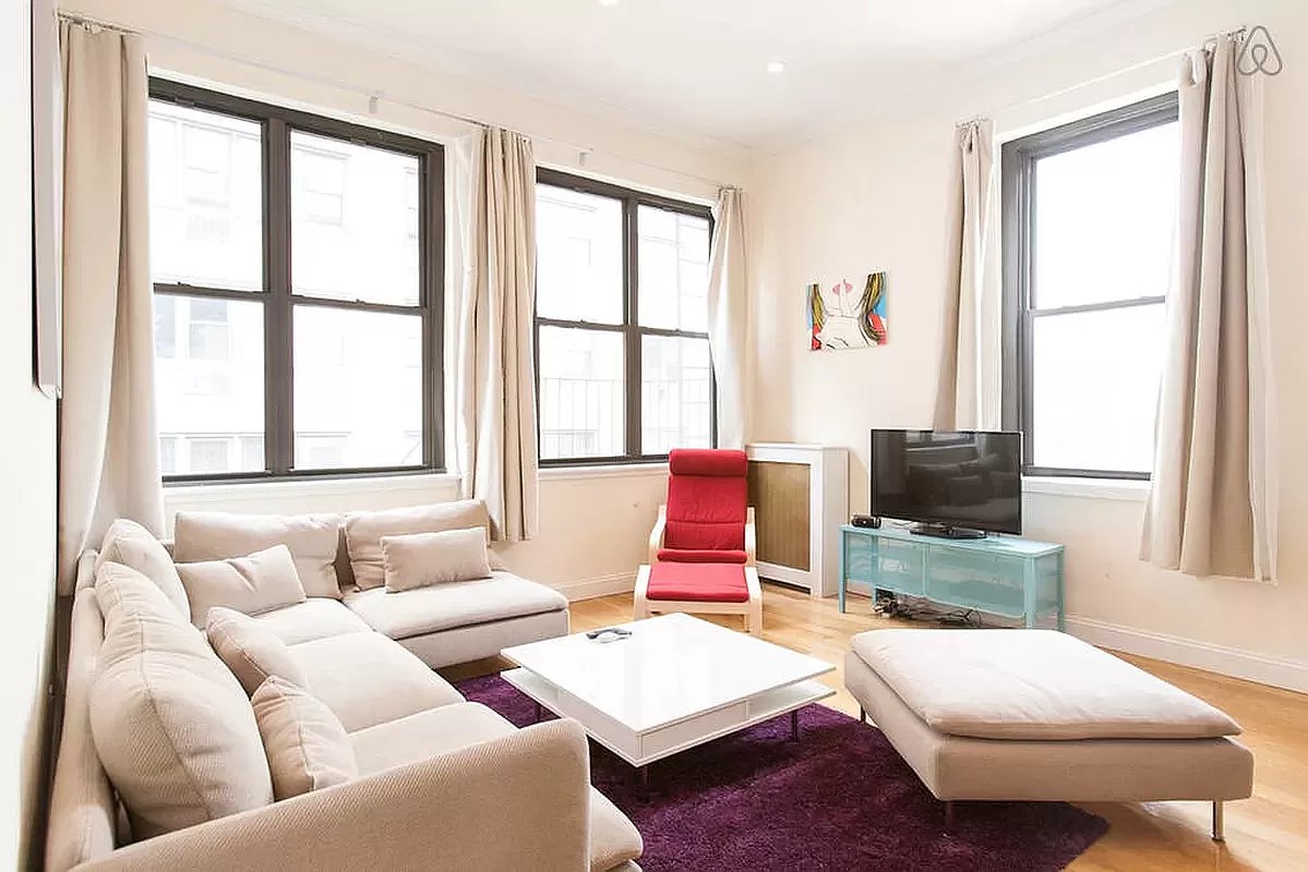 231 East 14th Street 6R, Gramercy Park, Downtown, NYC - 2 Bedrooms  
1 Bathrooms  
5 Rooms - 