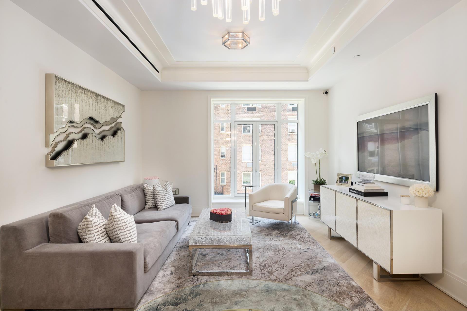 40 East End Avenue 3B, Yorkville, Upper East Side, NYC - 2 Bedrooms  
2.5 Bathrooms  
4 Rooms - 