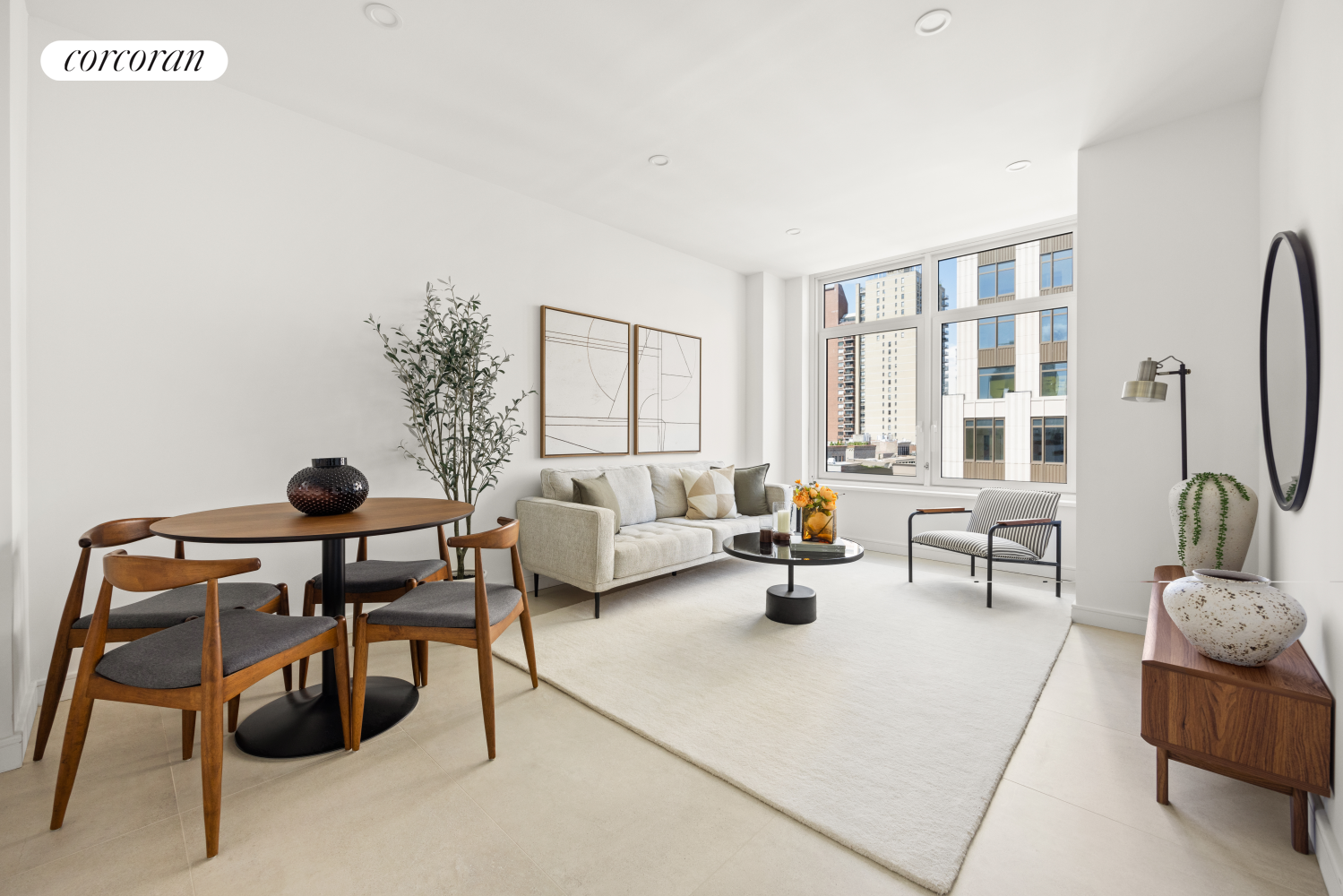 300 East 83rd Street 4A, Yorkville, Upper East Side, NYC - 3 Bedrooms  
3 Bathrooms  
5 Rooms - 