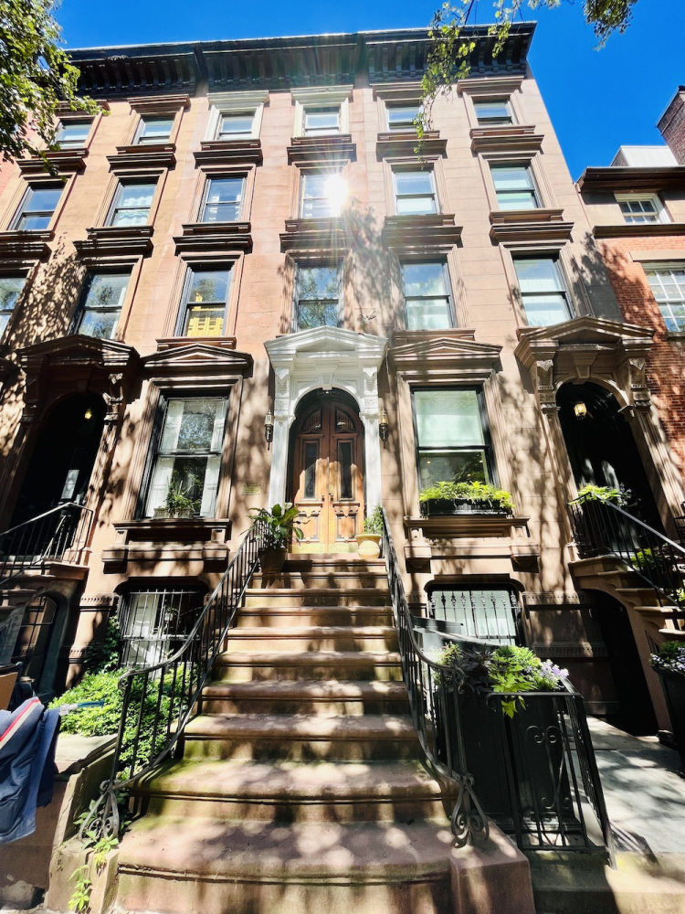 Photo 1 of 154 Hicks Street, Brooklyn Heights, New York, $7,200,000, Web #: 1078821131