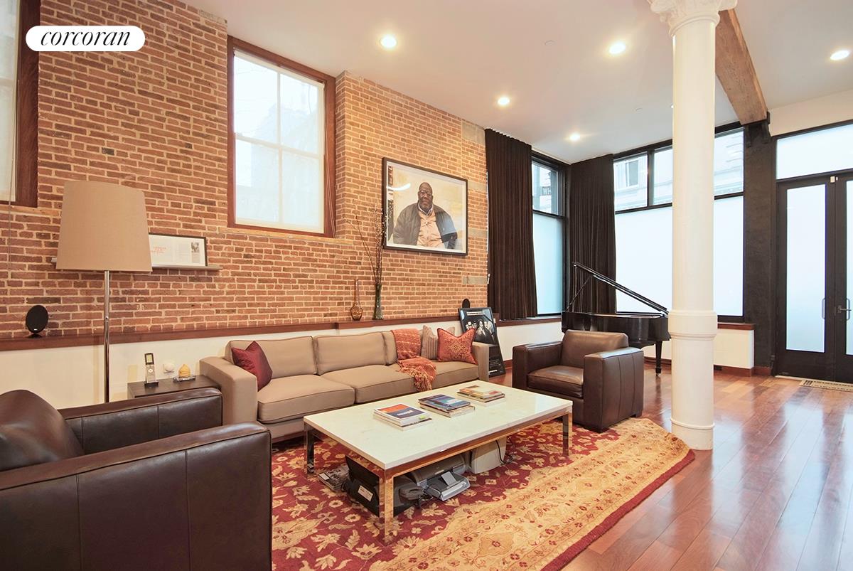 77 White Street 1, Tribeca, Downtown, NYC - 1 Bedrooms  
2 Bathrooms  
3 Rooms - 