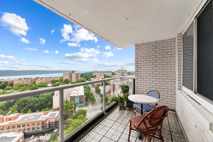 Photo 1 of 3333 Henry Hudson Parkway 23P, Central Riverdale, New York, $355,000, Web #: 1078898895