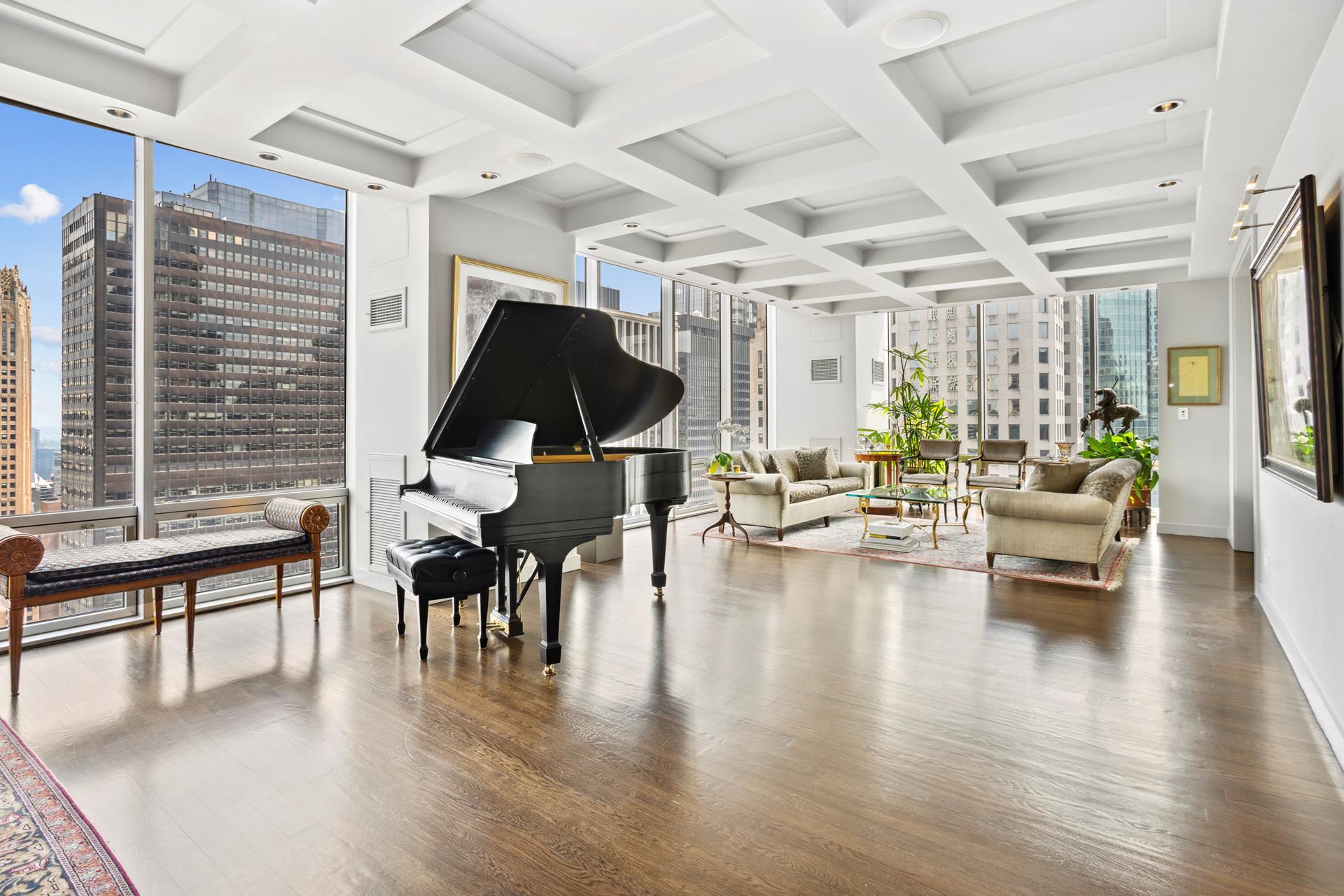 641 5th Avenue 33/34Ef, Midtown East, Midtown East, NYC - 3 Bedrooms  
2.5 Bathrooms  
7 Rooms - 