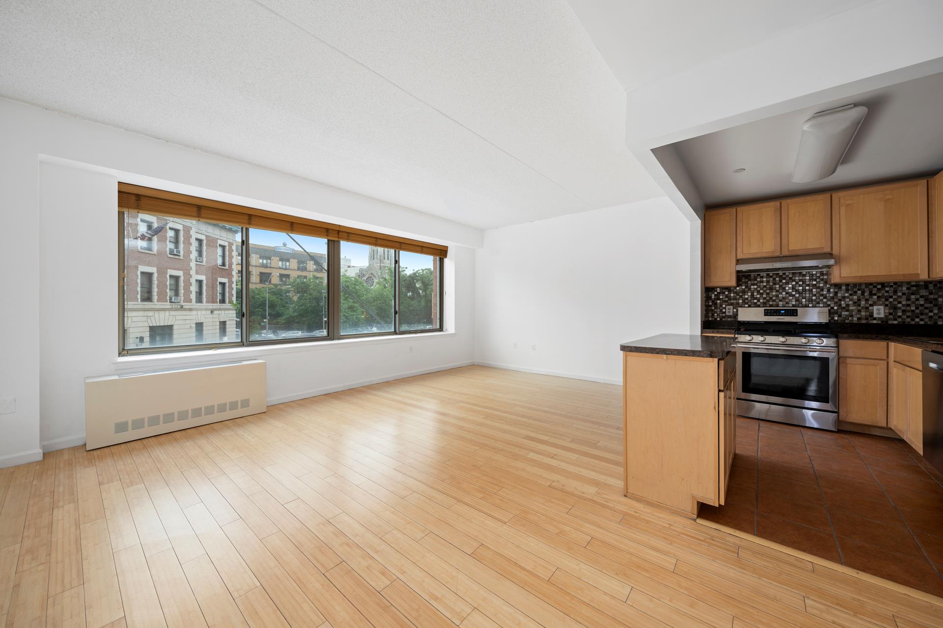 837 Washington Avenue 2G, Melrose, Bronx, New York - 2 Bedrooms  
1 Bathrooms  
4 Rooms - 