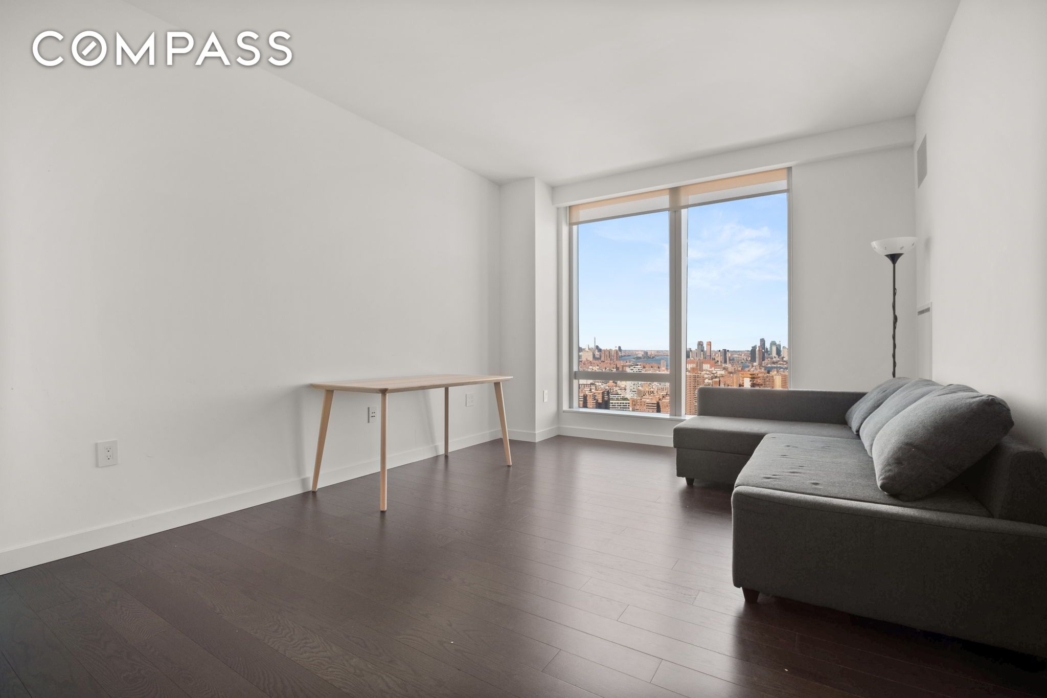 252 South Street 41H, Lower East Side, Downtown, NYC - 1 Bedrooms  
1 Bathrooms  
3 Rooms - 