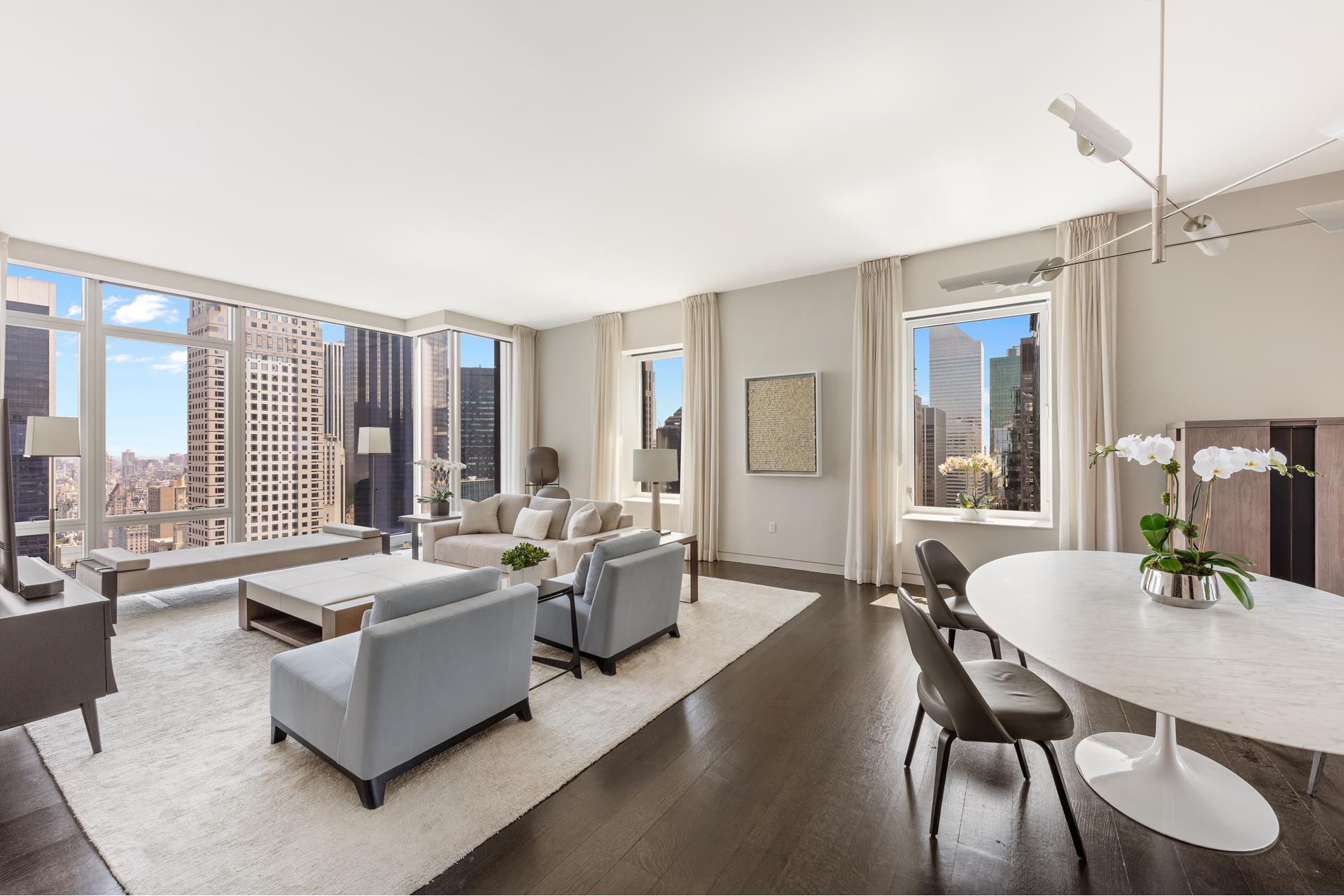 20 West 53rd Street 37A, Chelsea And Clinton, Downtown, NYC - 3 Bedrooms  
3.5 Bathrooms  
5 Rooms - 