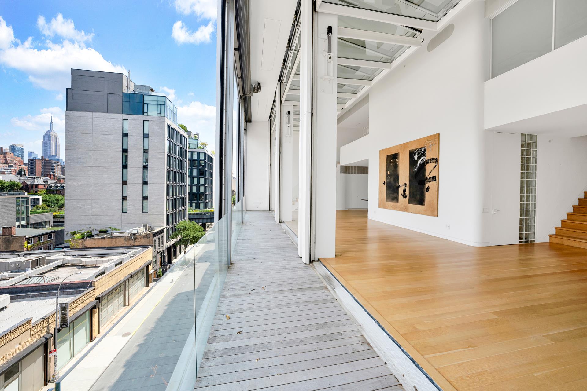 524 West 19th Street 6, Chelsea, Downtown, NYC - 5 Bedrooms  
4.5 Bathrooms  
9 Rooms - 