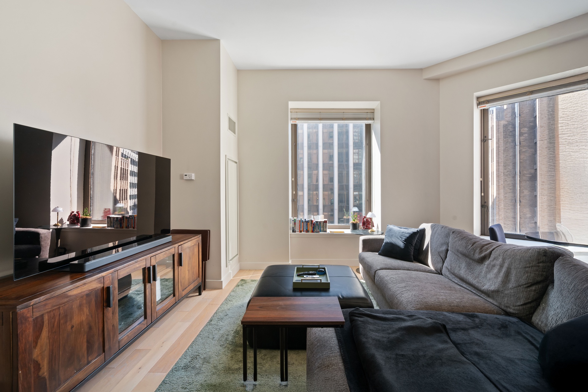 75 Wall Street 23-F, Financial District, Downtown, NYC - 1 Bedrooms  
2 Bathrooms  
4 Rooms - 