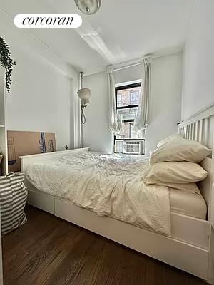 314 East 78th Street 11, Lenox Hill, Upper East Side, NYC - 2 Bedrooms  
1 Bathrooms  
5 Rooms - 