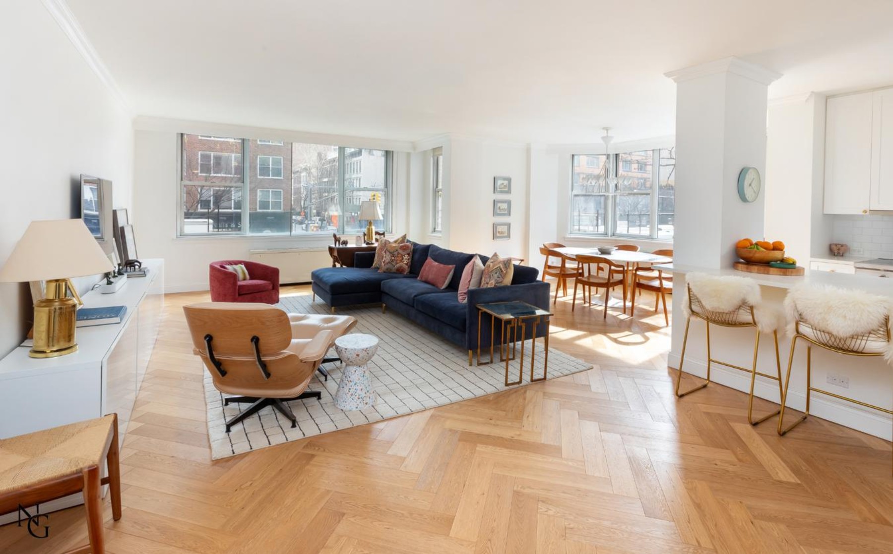 175 East 62nd Street 2C, Lenox Hill, Upper East Side, NYC - 2 Bedrooms  
2.5 Bathrooms  
5 Rooms - 