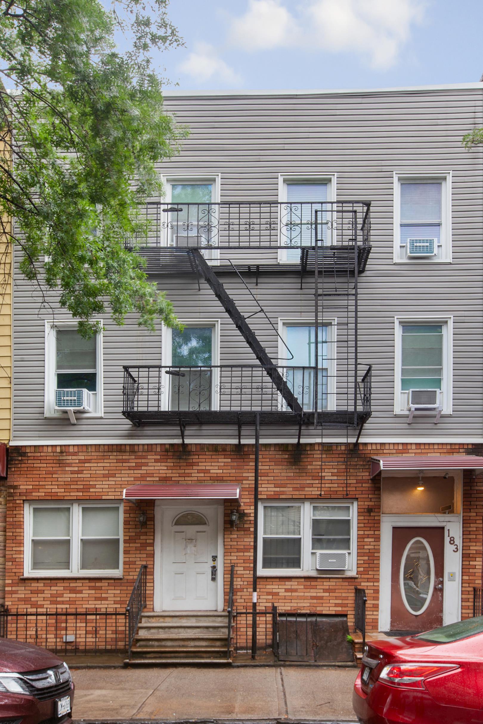 Photo 1 of 183 Green Street, Greenpoint, New York, $3,300,000, Web #: 1079615143